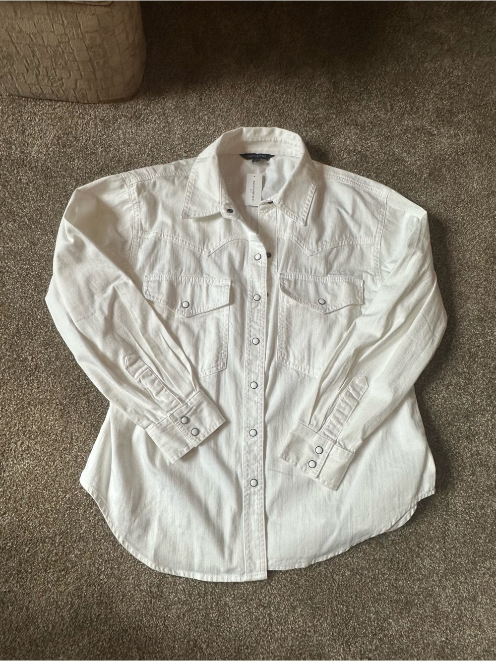 Women’s Banana Republic White Long-Sleeve Western Button-Down Shirt
